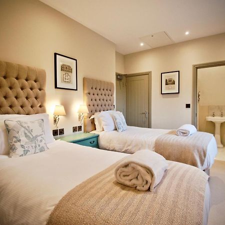 Blacknest Golf And Country Club Алтон Екстериор снимка