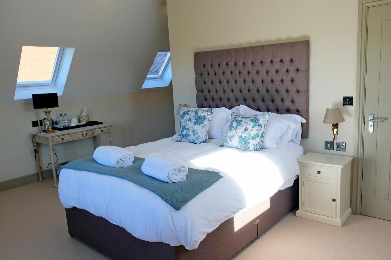 Blacknest Golf And Country Club Алтон Екстериор снимка
