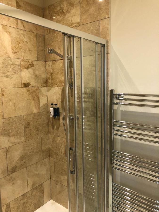 Blacknest Golf And Country Club Алтон Екстериор снимка