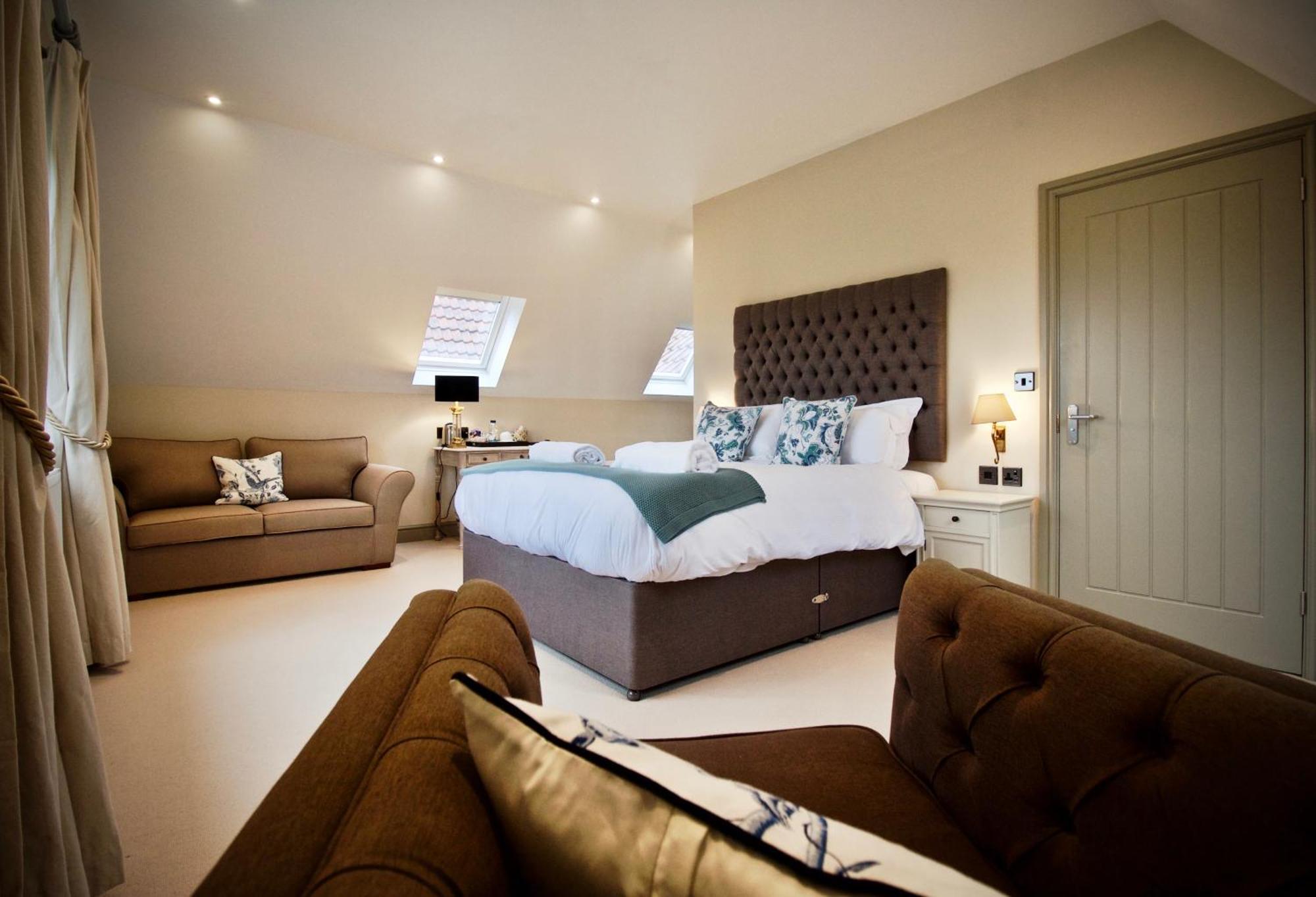 Blacknest Golf And Country Club Алтон Екстериор снимка